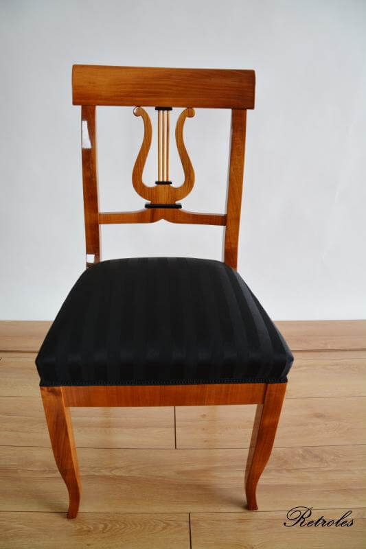 Biedermeier Stuhl aus massiven Kirschholz K1 